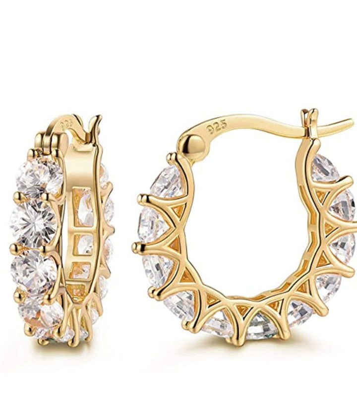 Aretes dorados con zirconias