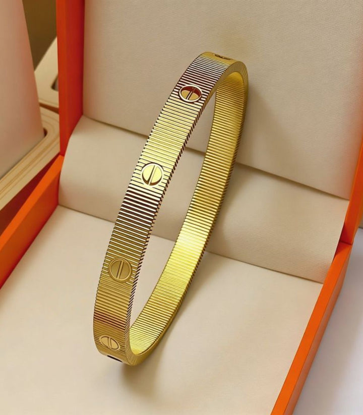 Brazalete love 2 dorado