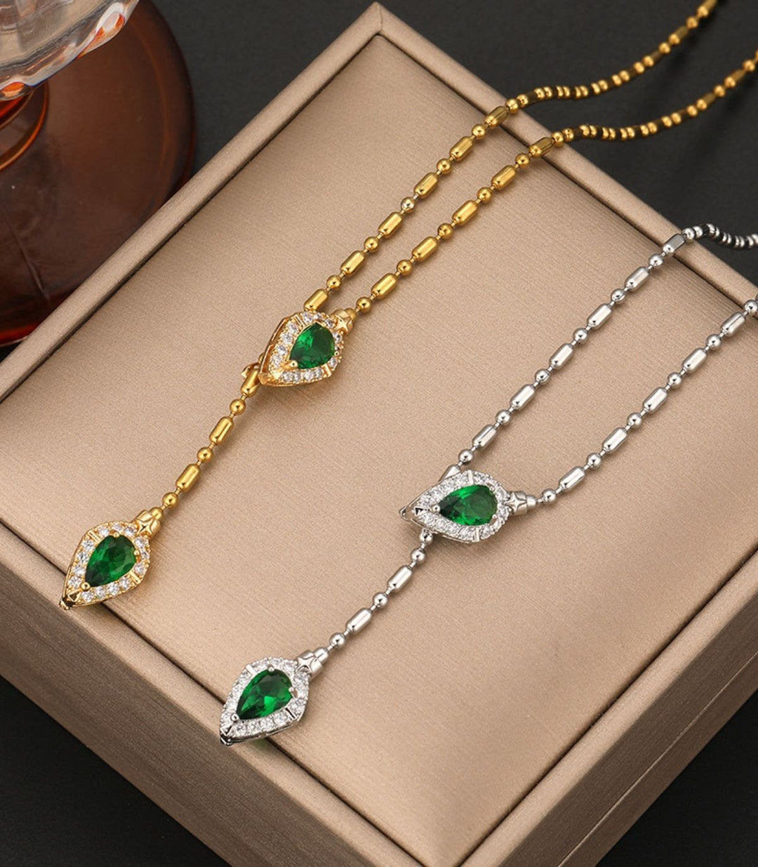Collar gold diamond snake