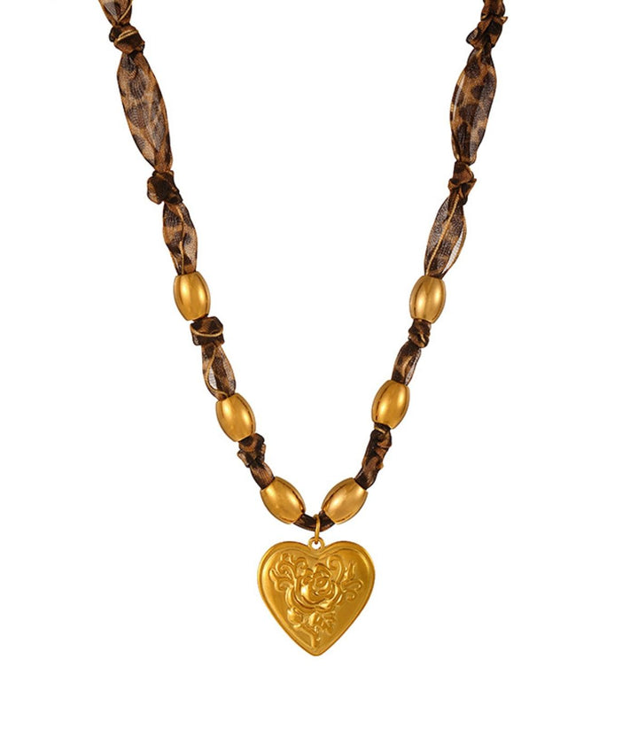Collar heart rose leopard print