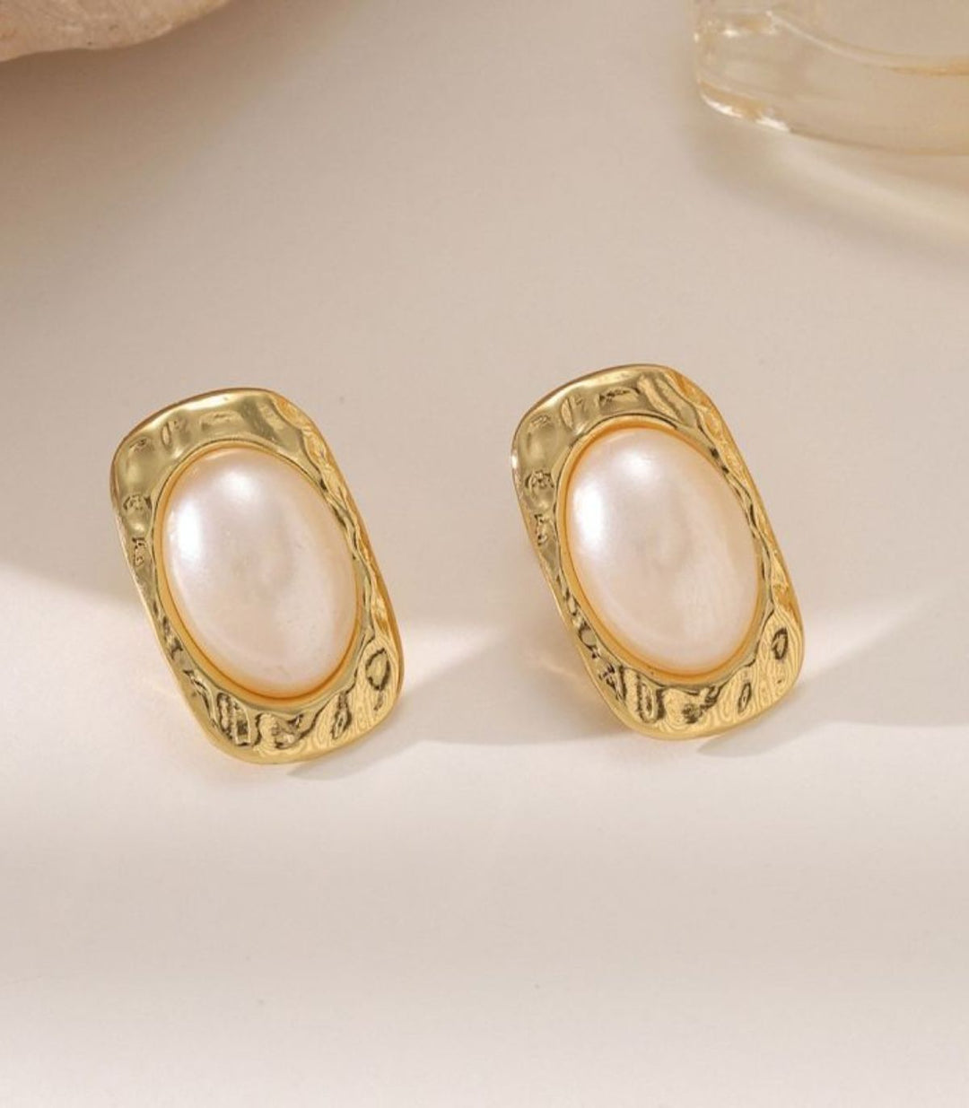 Aretes perla oval