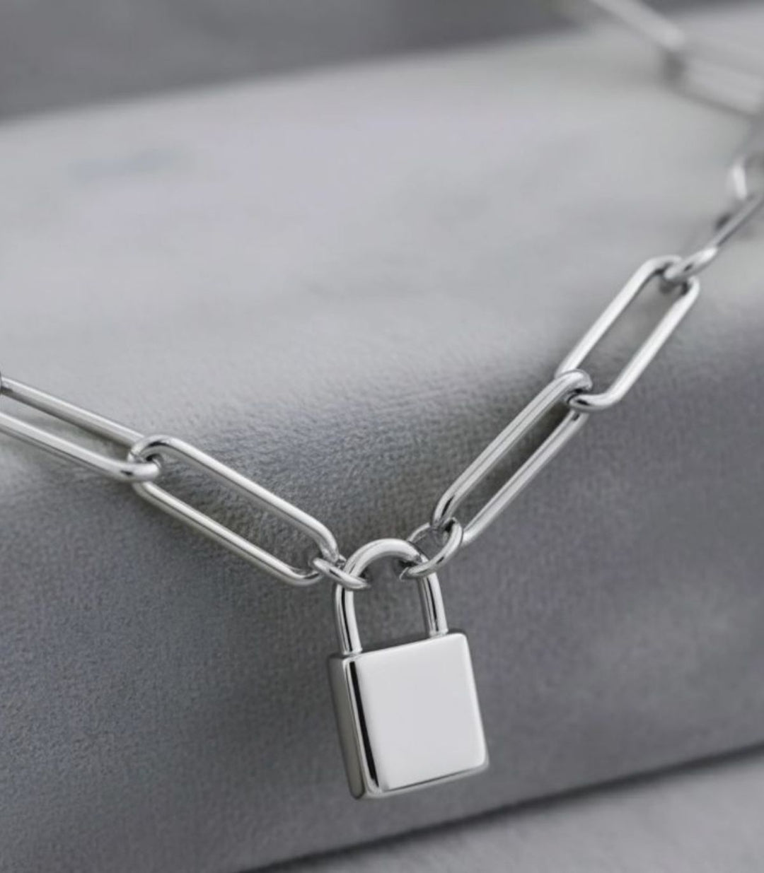 Collar plata candado