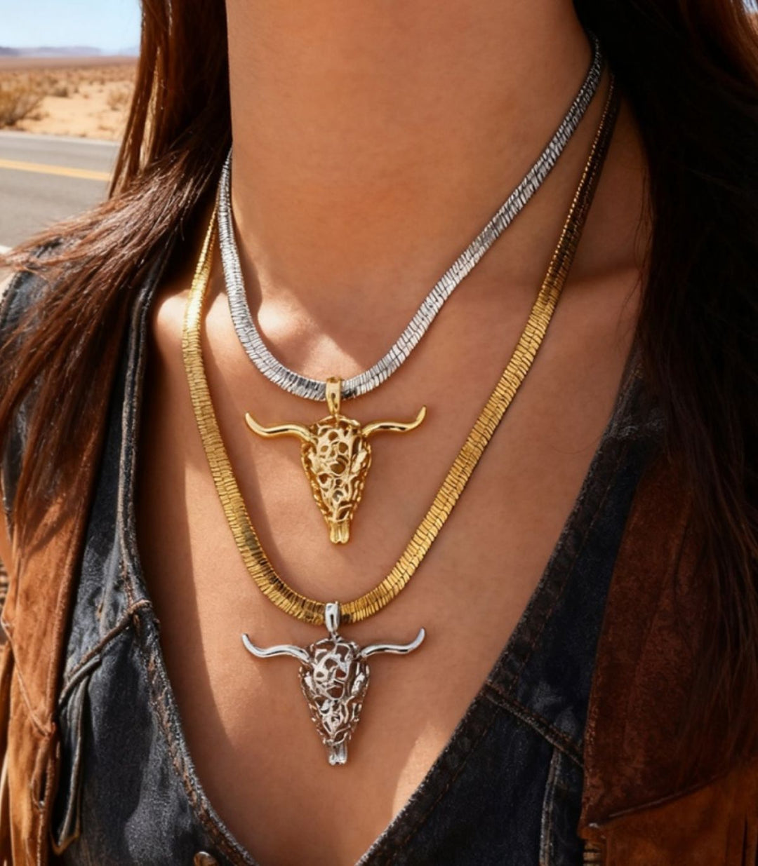 Collar s bull's head snake bone