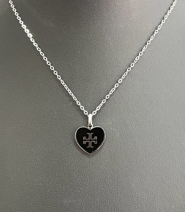 Collar TT corazón negro