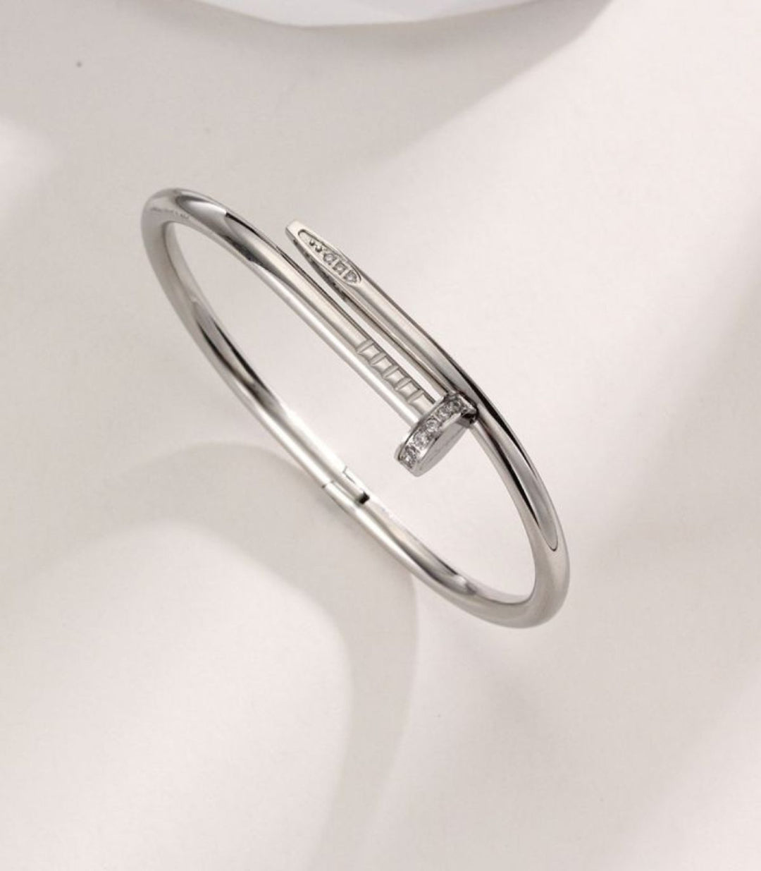 Brazalete silver diamond nail
