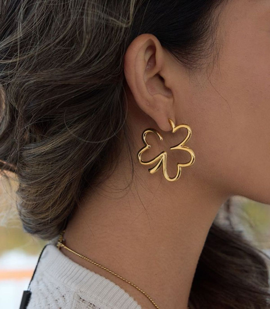Aretes clover dorados