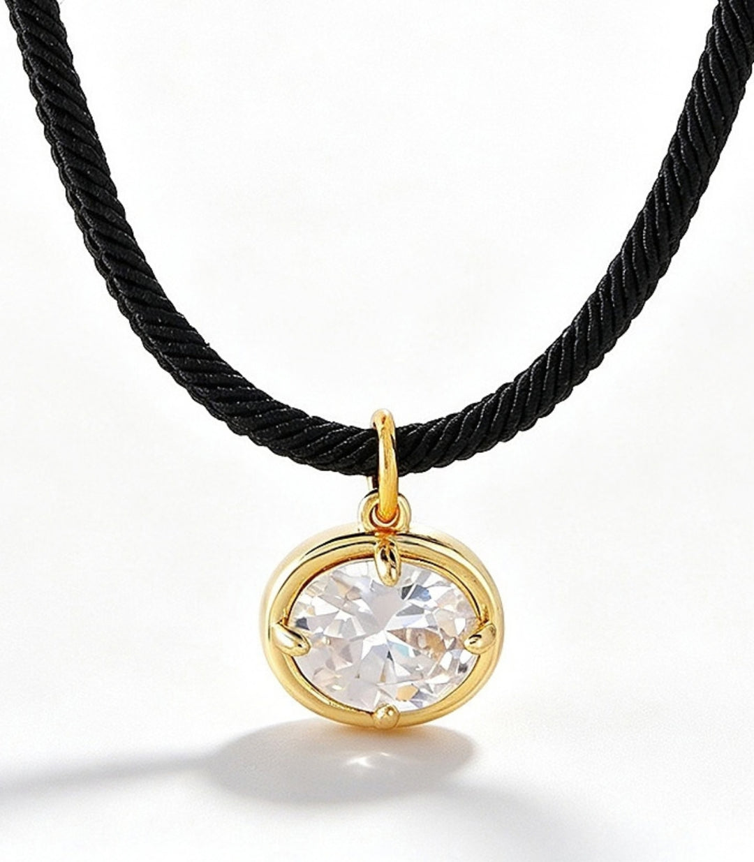 Collar Black White Diamonds Oval