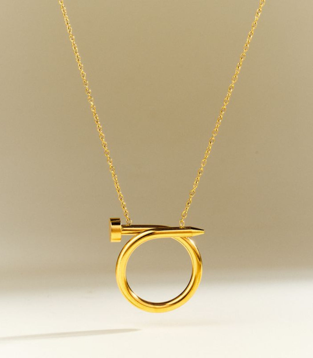 Collar Twisted Nail Shape