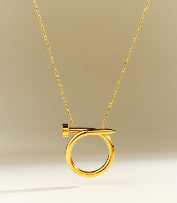 Collar Twisted Nail Shape