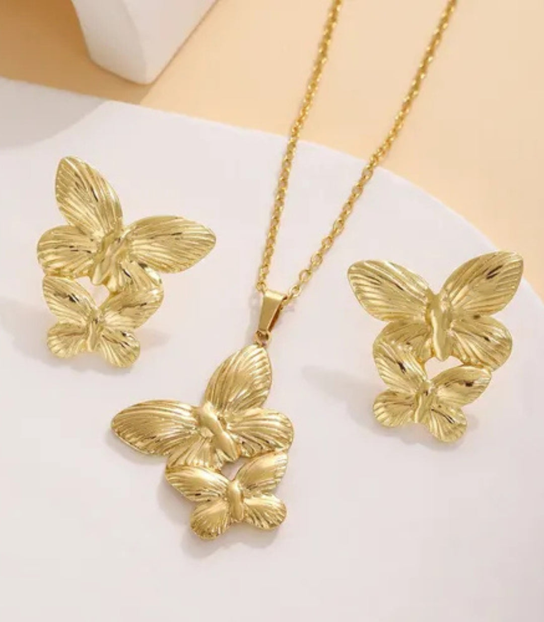 Collar y aretes set mariposas