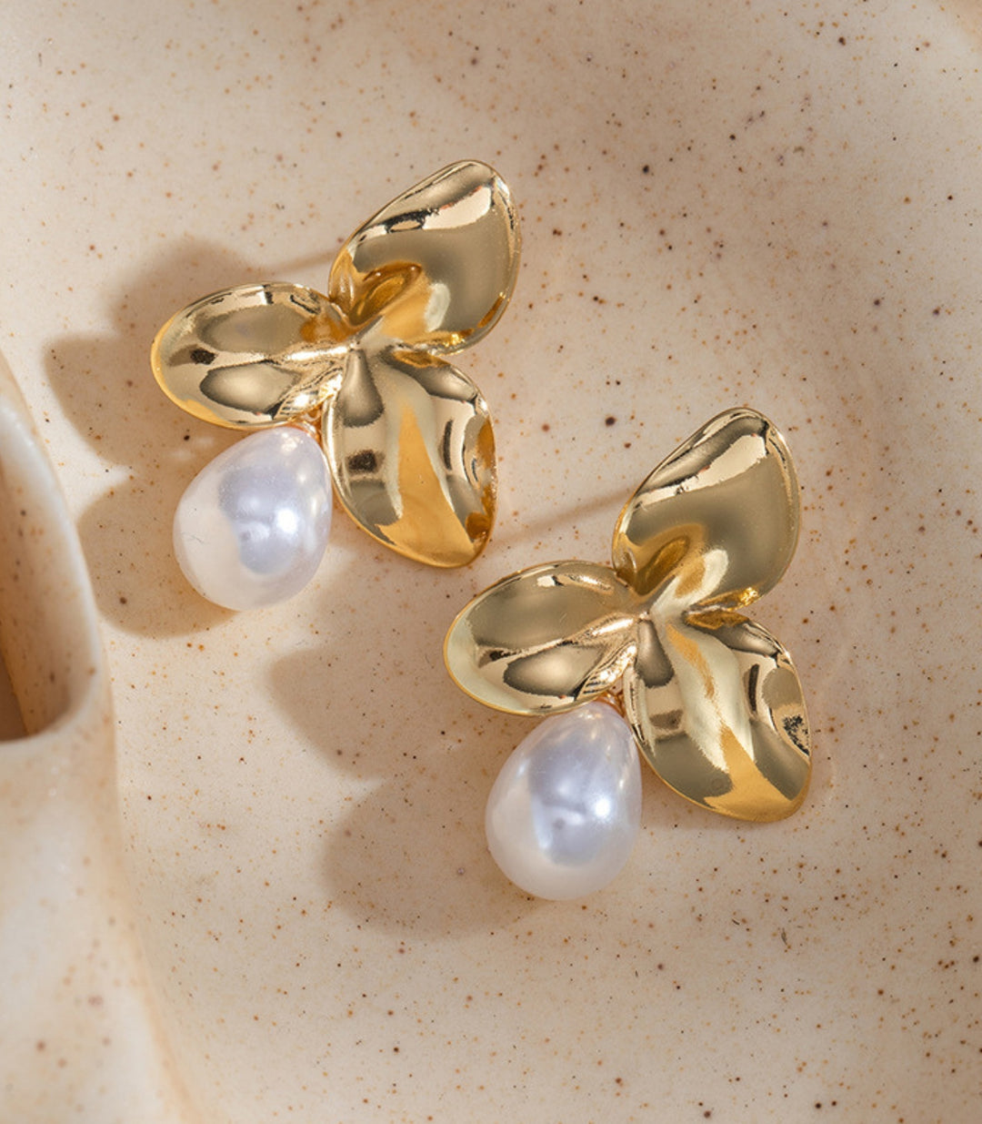 Aretes Hojas con Perlas