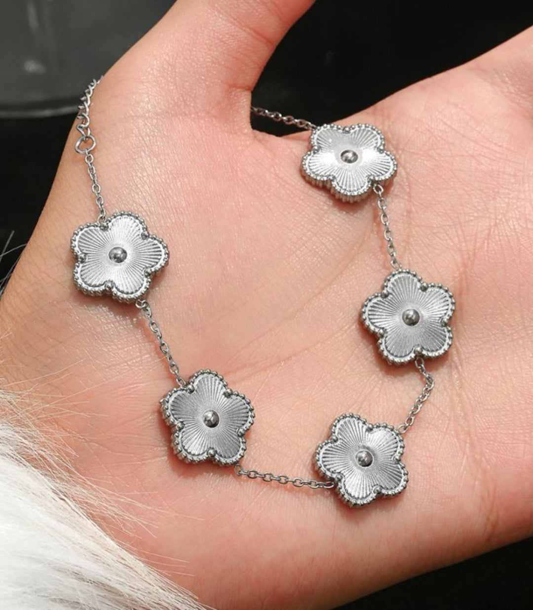 Brazalete flor plata