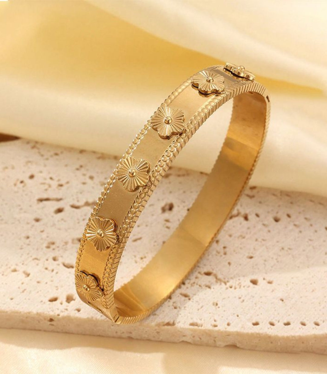 Brazalete Waterproof Flower 18K
