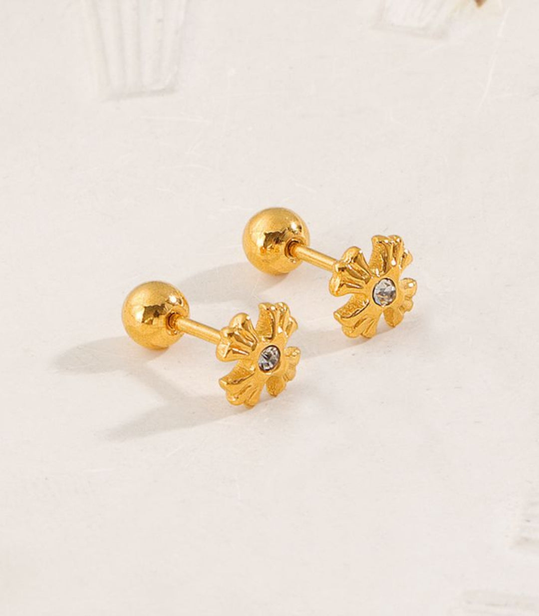 Aretes Mini Flor Zirconia