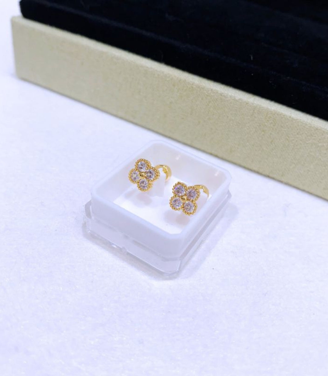 Aretes mini clover