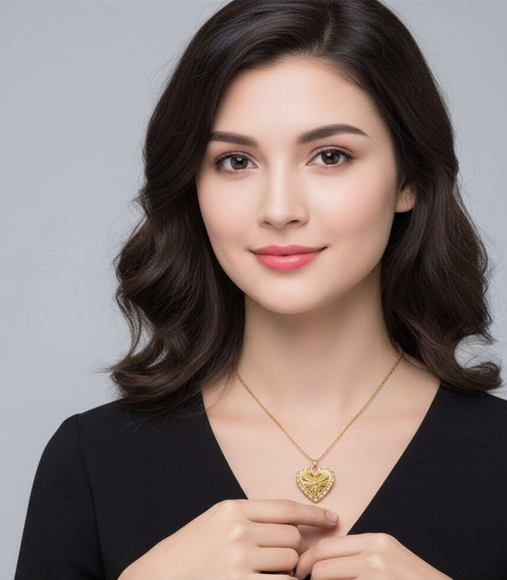 Collar Corazón Zirconias 18K