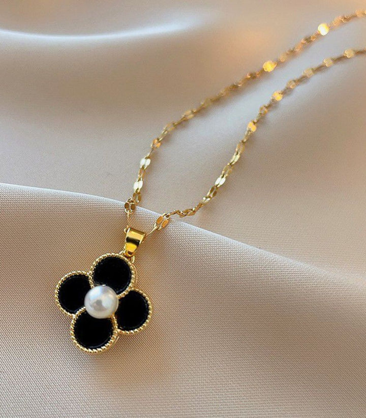 Collar Flor Negra Rotating