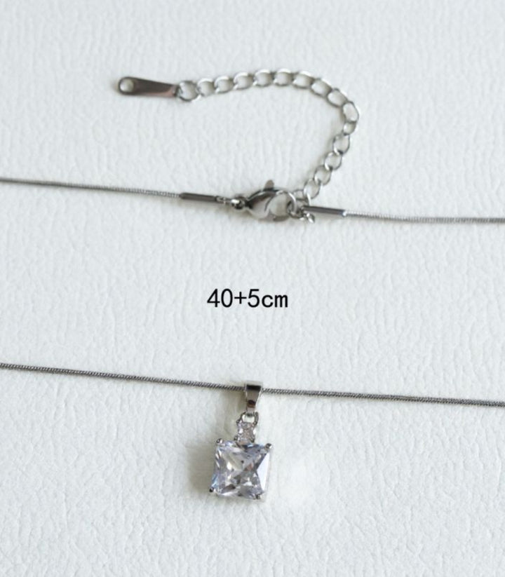 Collar Cuadro Zirconias Plata