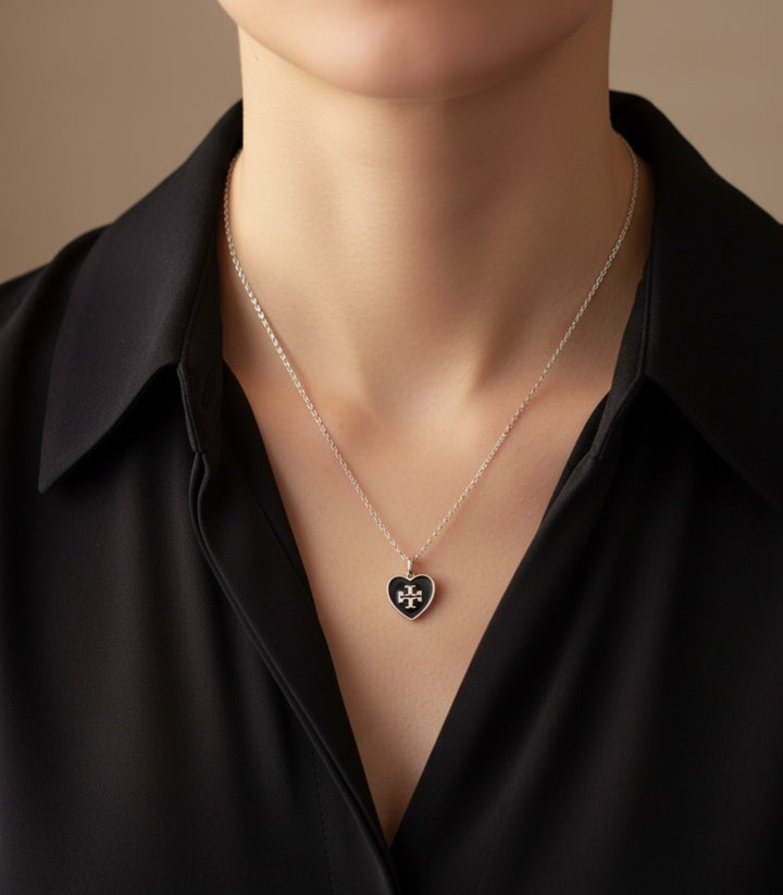 Collar TT Corazón Negro