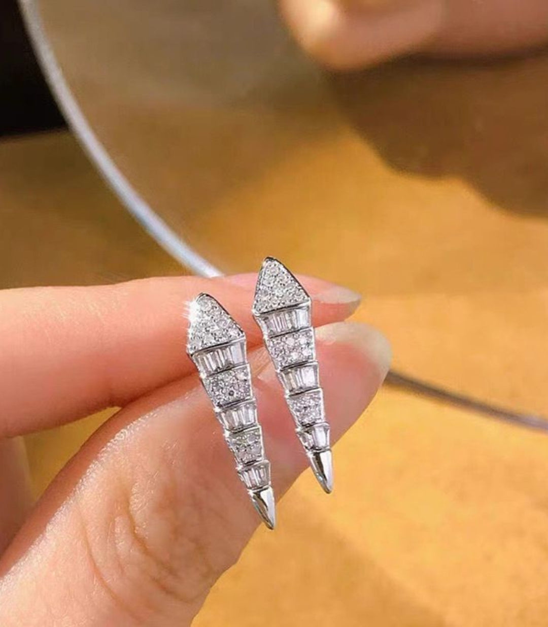 Aretes Silver Zircon Snake Stud