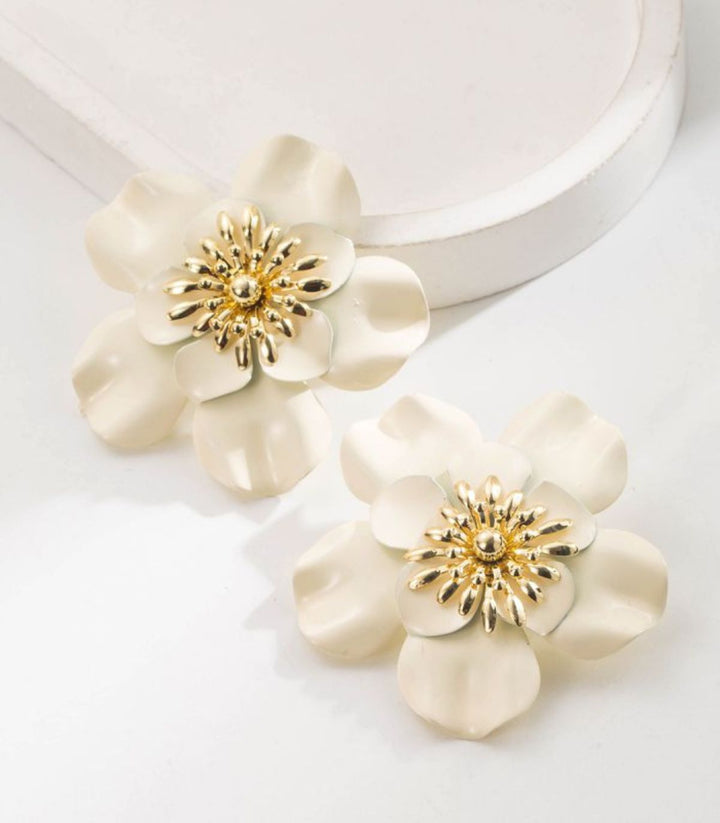 Aretes flor blanca
