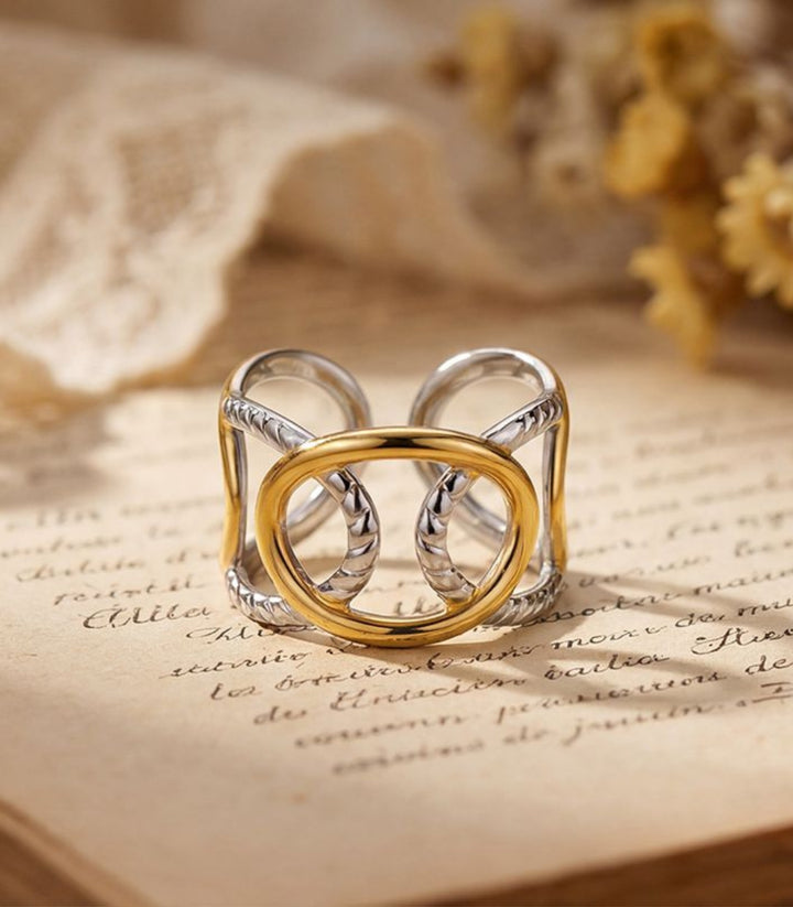 Anillo Hollow Oval