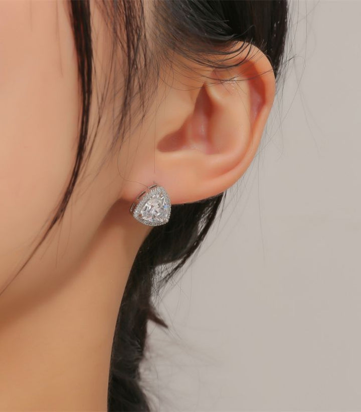 Aretes Silver Triangular Stud