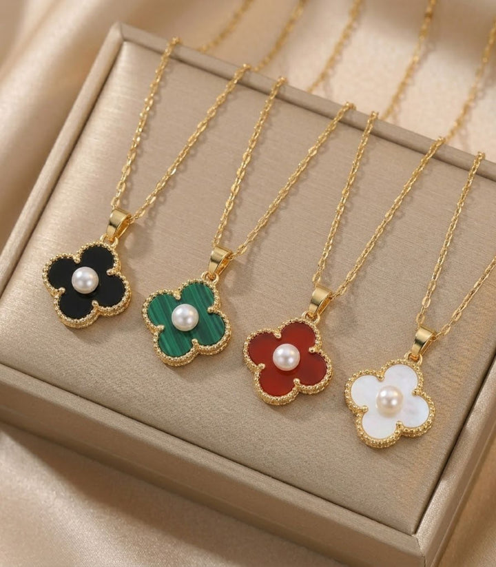 Collar Flor Verde con Perla