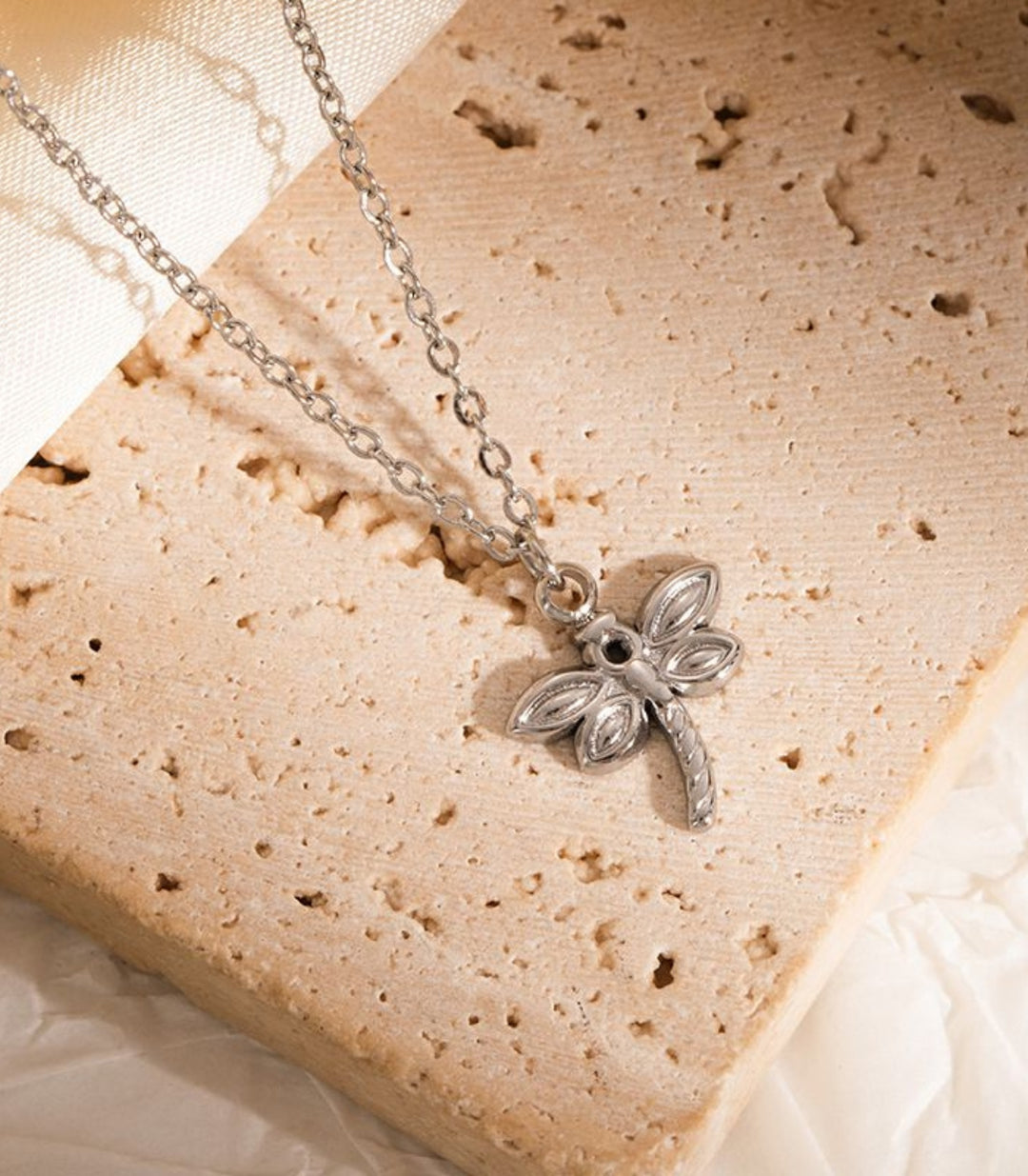 Collar Silver Dragonfly