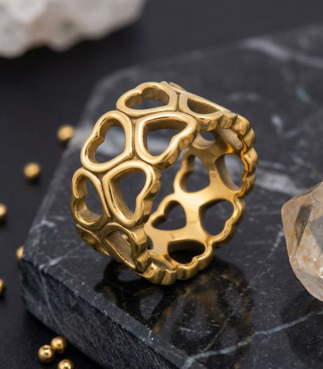 Anillo Dorado Doble Corazones 7