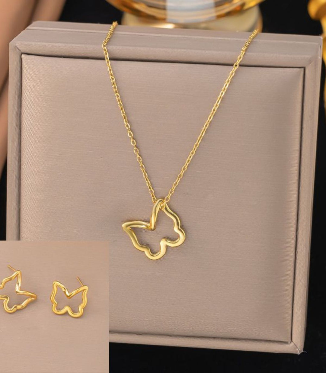 Collar y aretes set mariposas