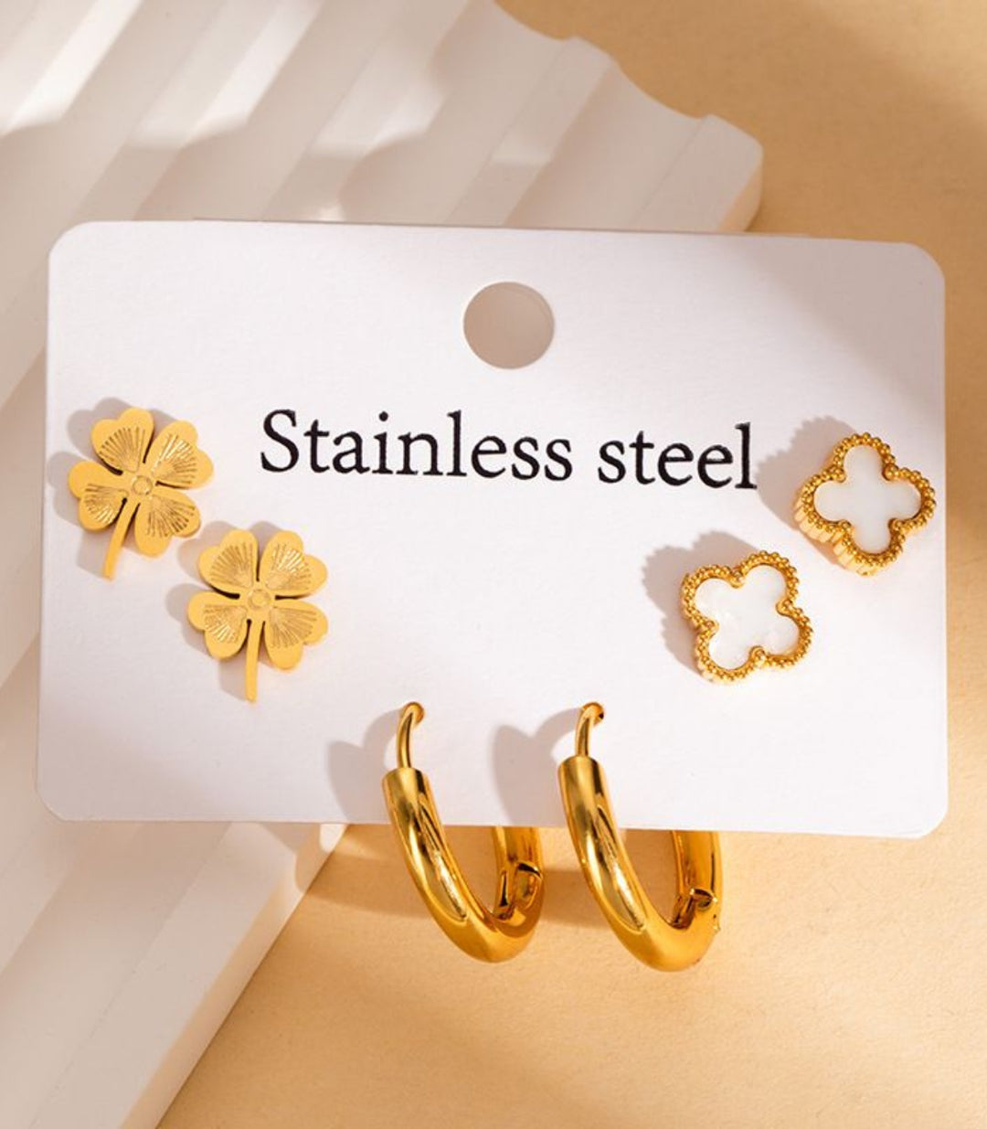 Aretes Set White Clover Flower