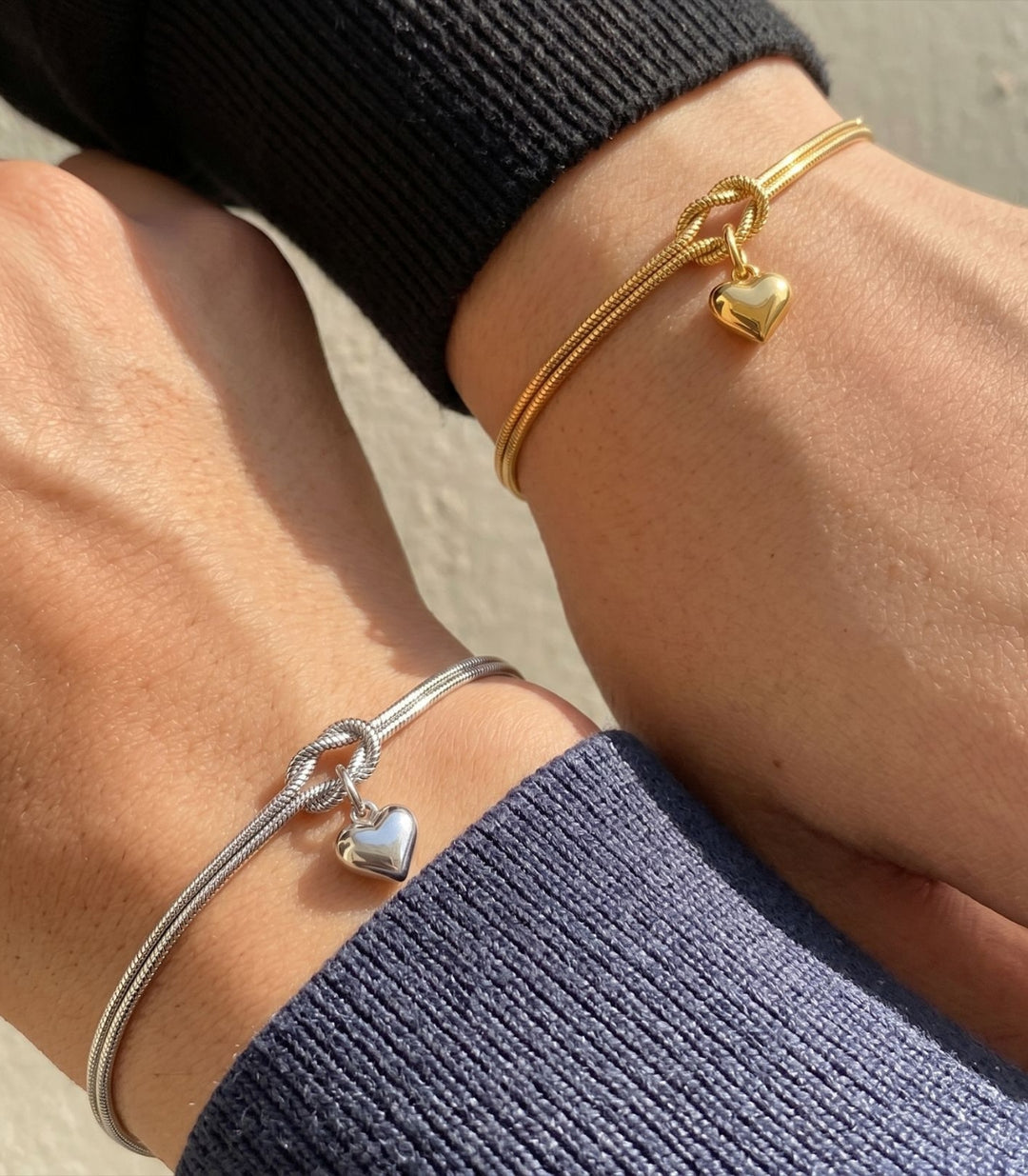 Brazalete Silver Love Knot Round