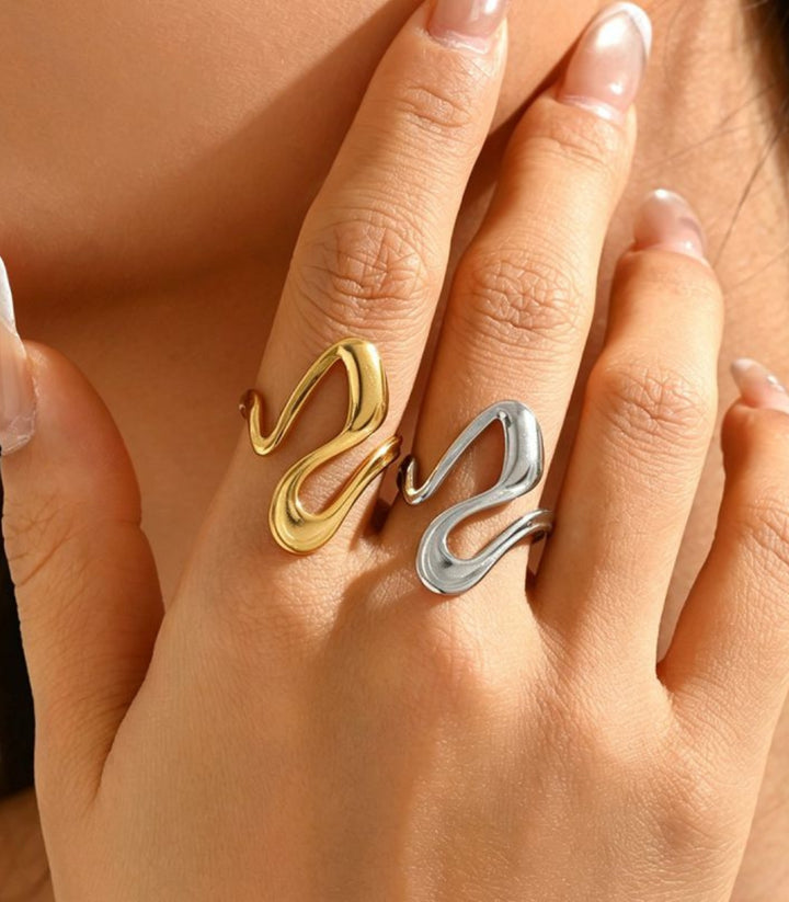 Anillo Geométrico Dorado