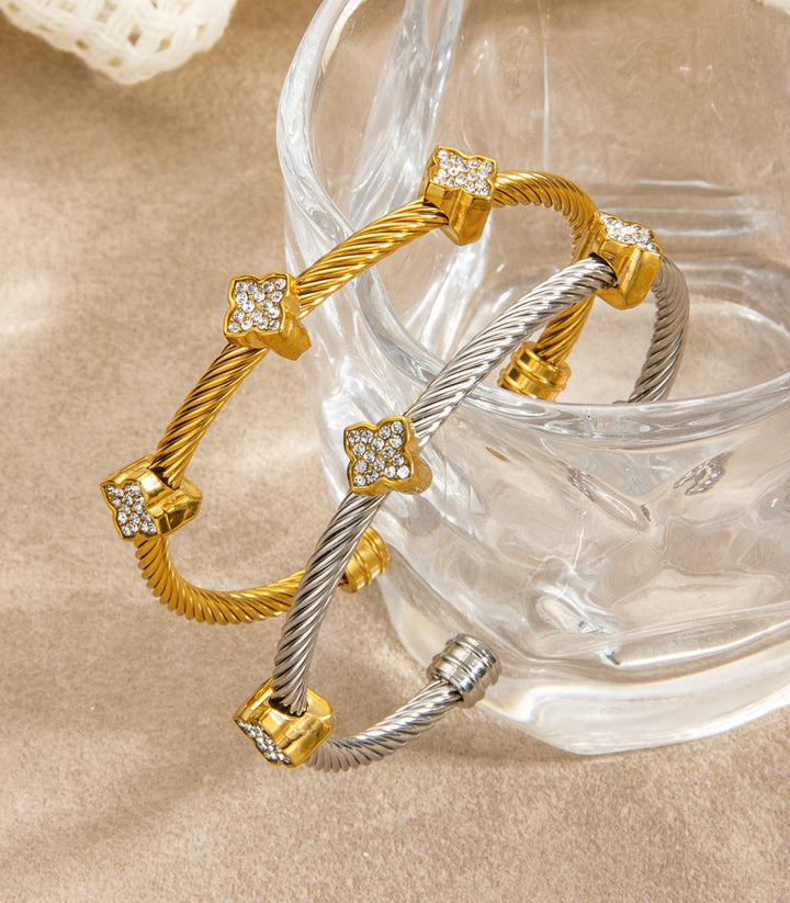 Brazalete Gold Clover 18K