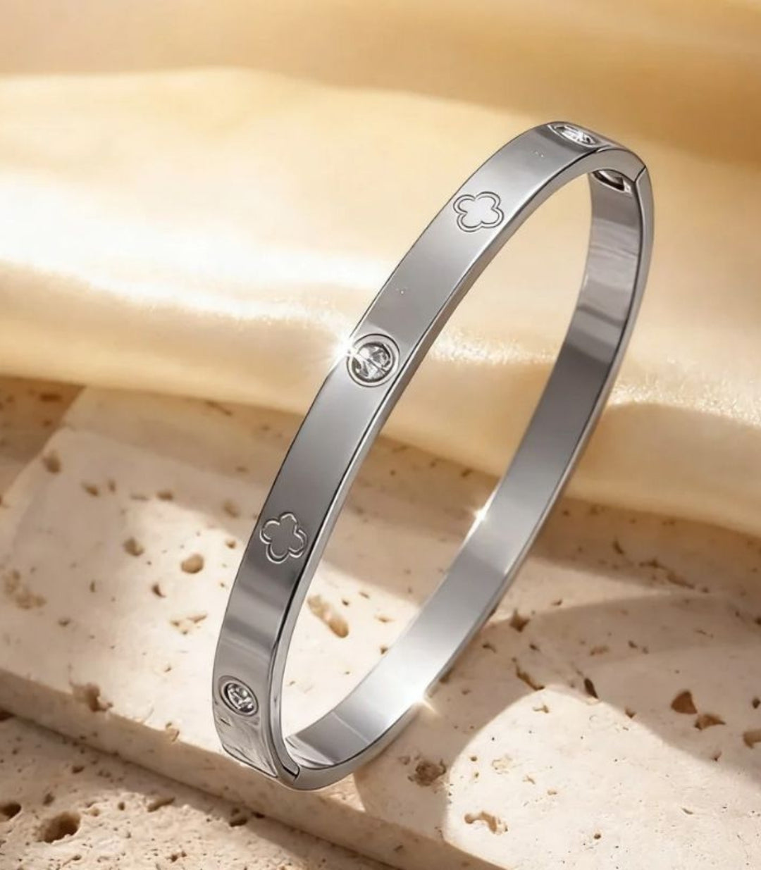 Brazalete Plata Zirconia Clover