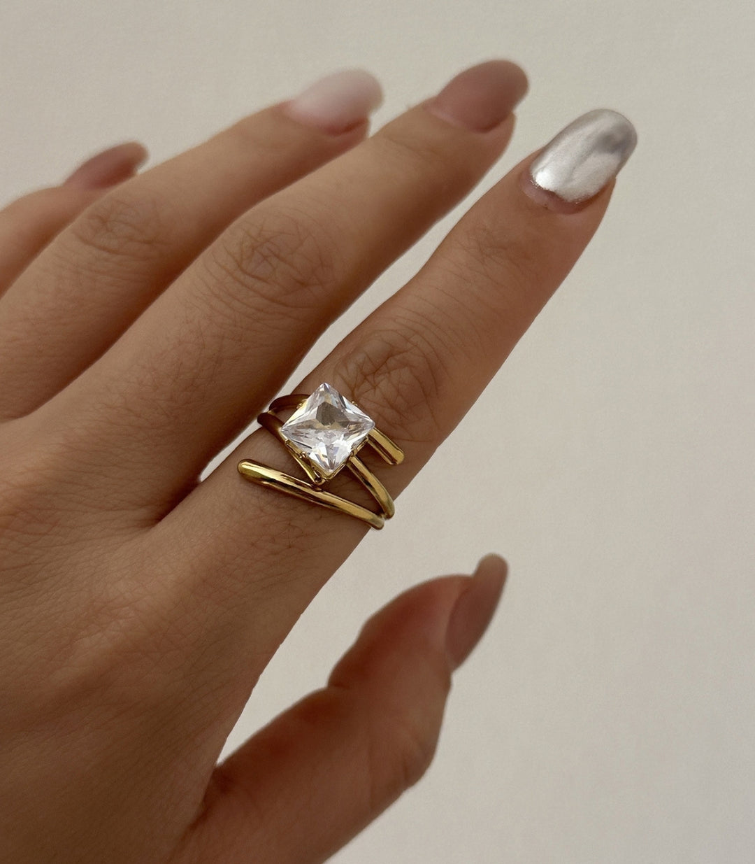 Anillo 3 Diagonal Square Zircon