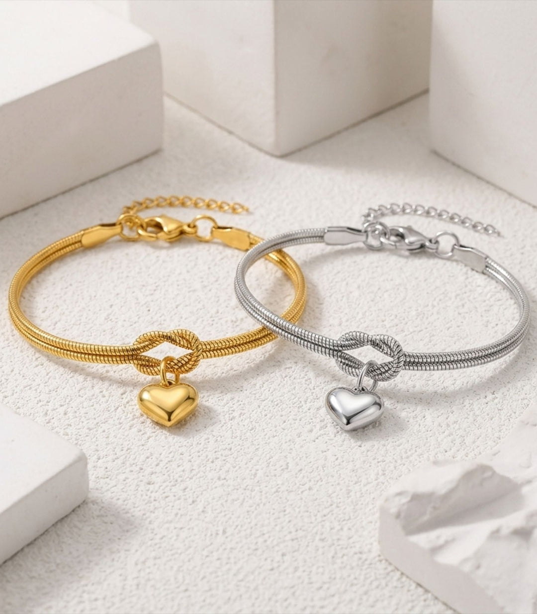 Brazalete Silver Love Knot Round