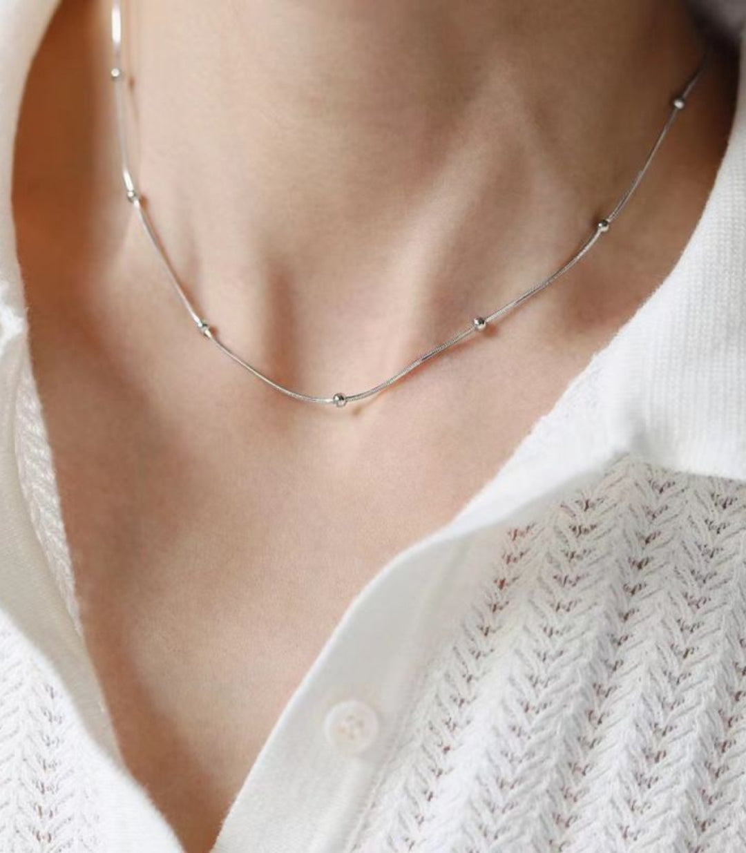 Collar silver beaded