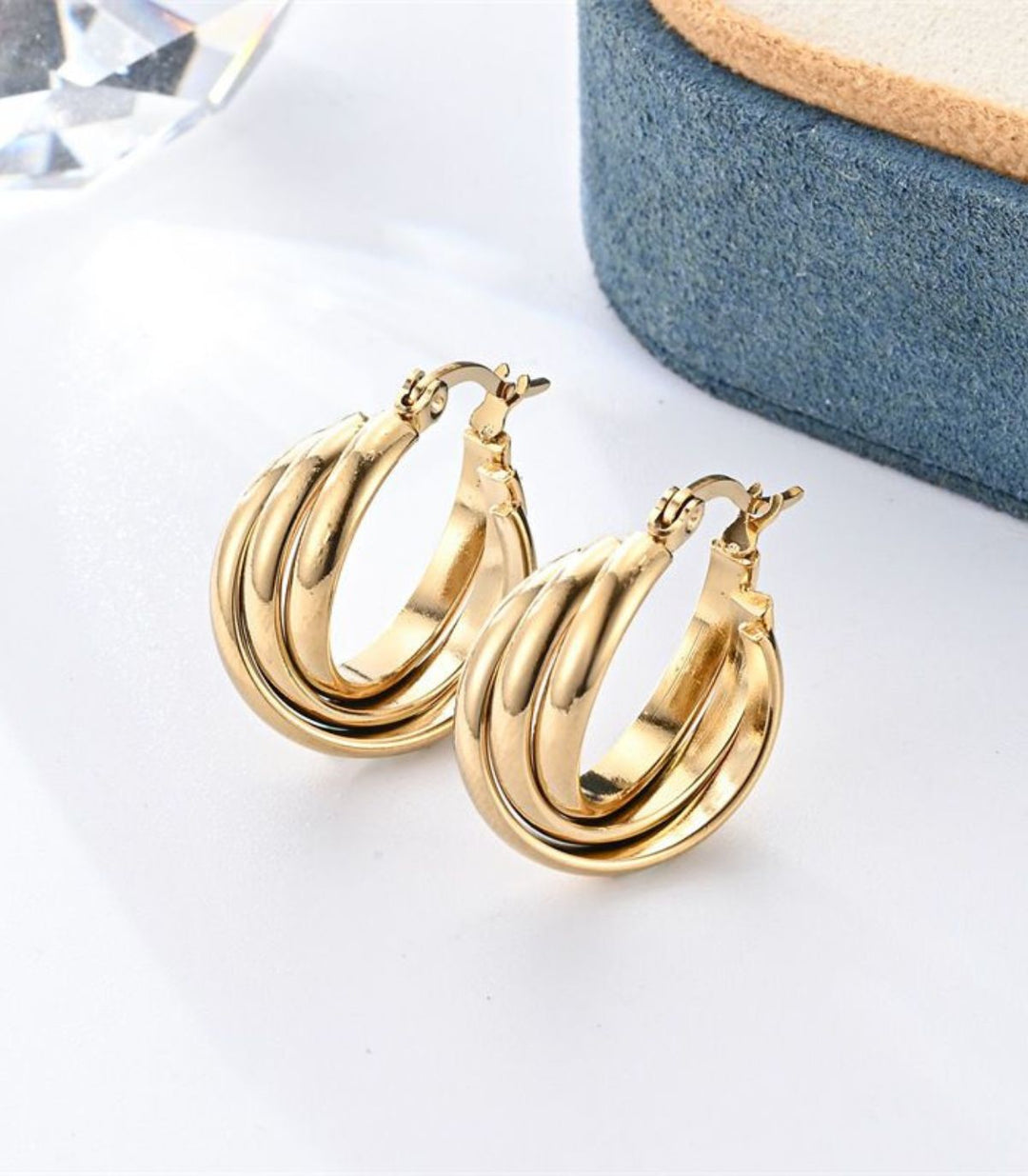 Aretes Triple Dorado