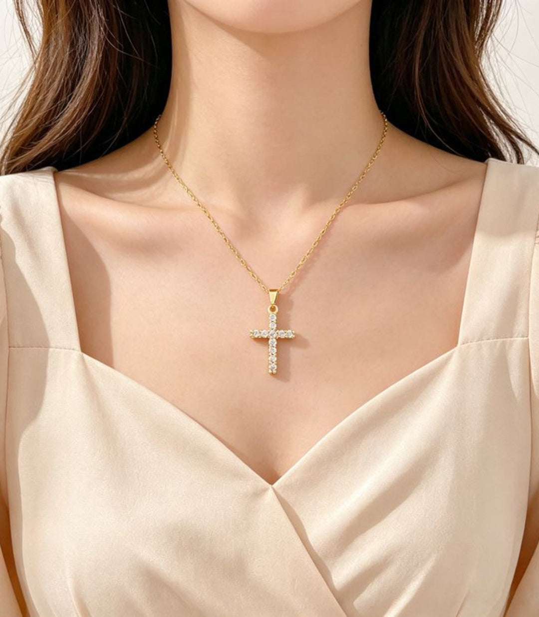 Collar Zircon Cross