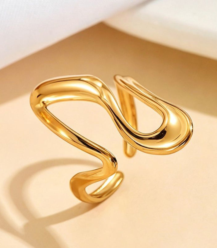 Anillo Geométrico Dorado