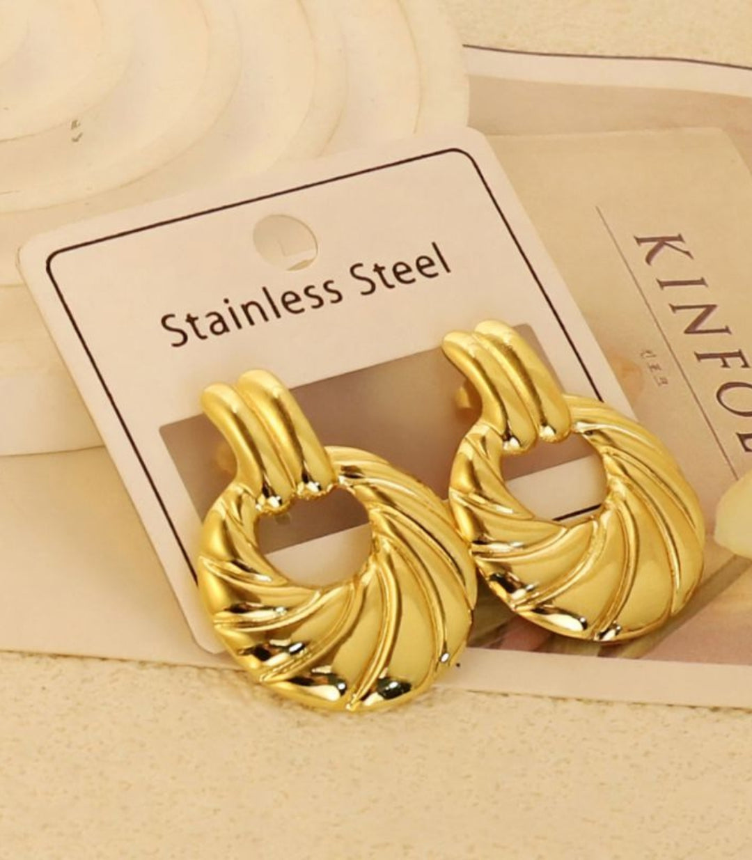 Aretes Irregular Shaped