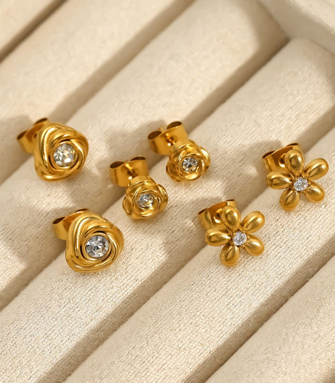 Aretes Diamond Flower 18K