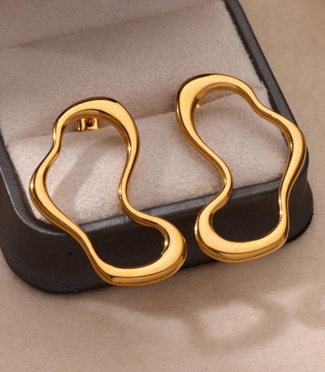 Aretes irregular de acero