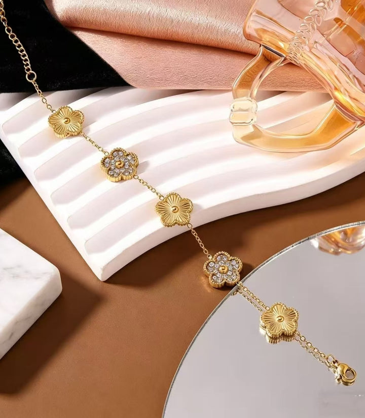 Brazalete Flores con Zirconias