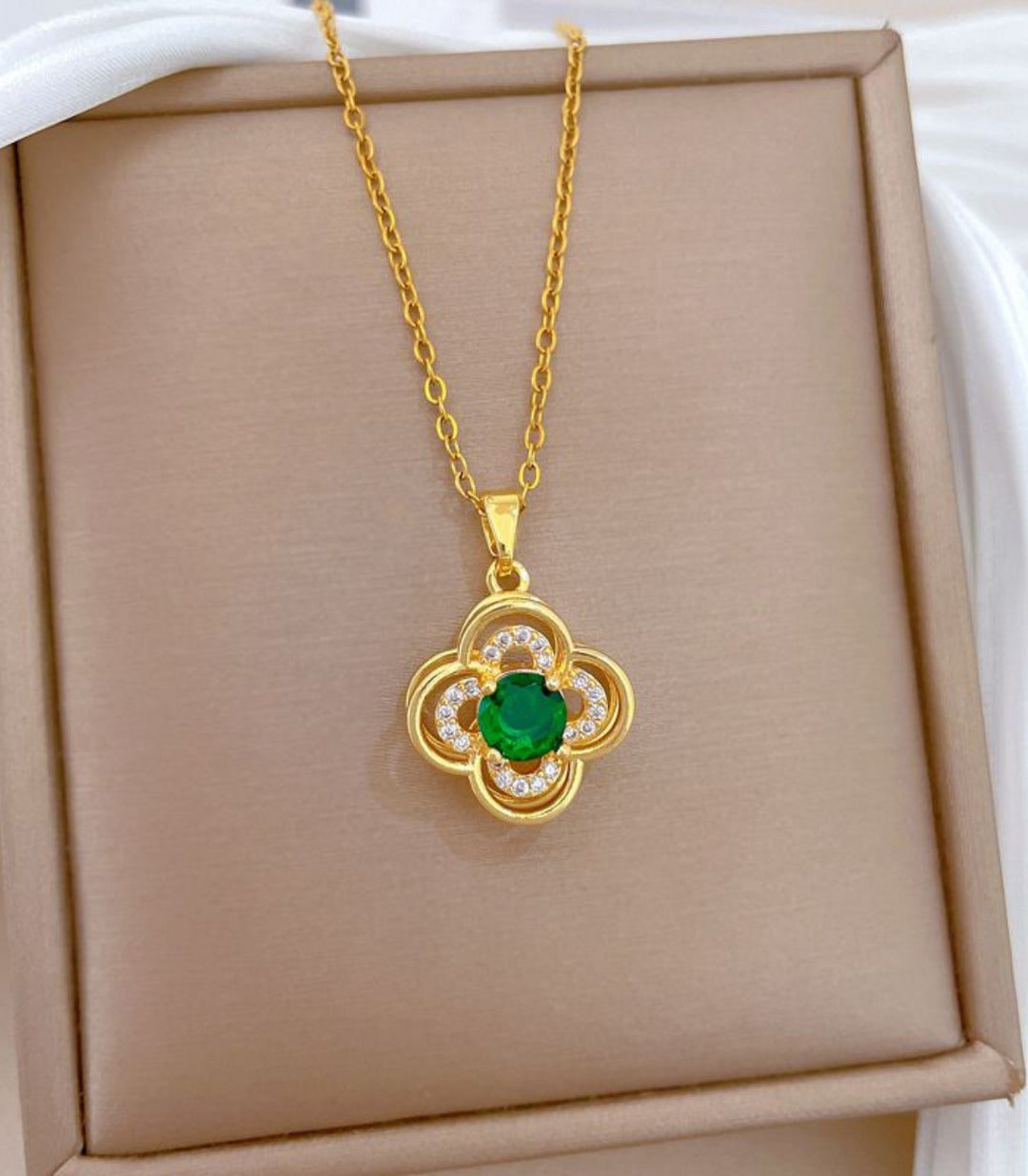 Collar Green Diamond Clover