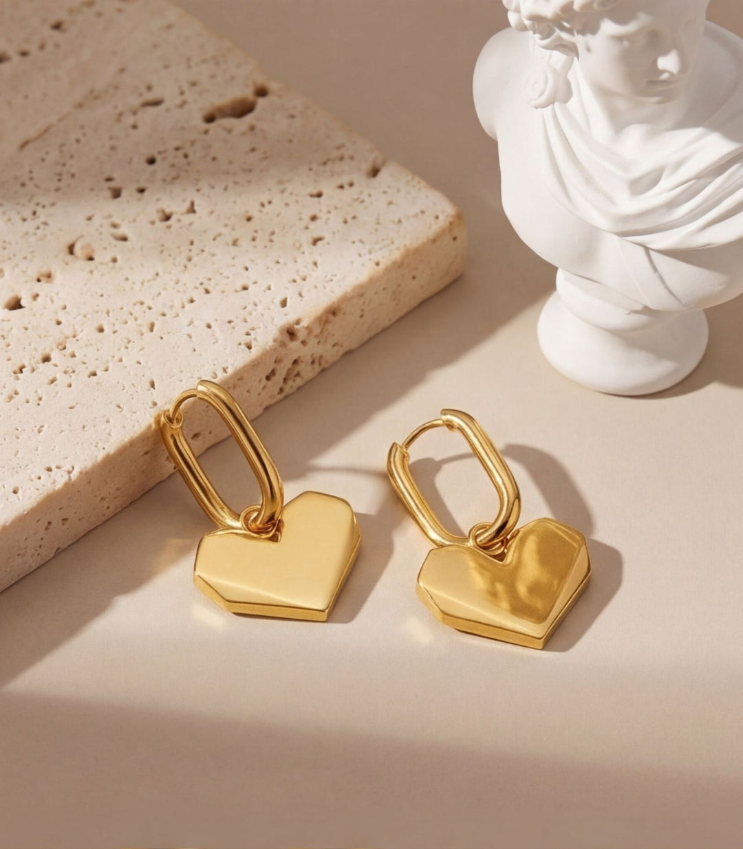 Aretes Corazón 18K