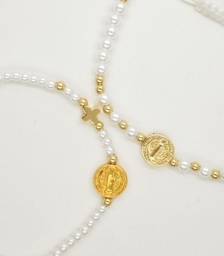 Brazalete Perlas San Benito y Cruz