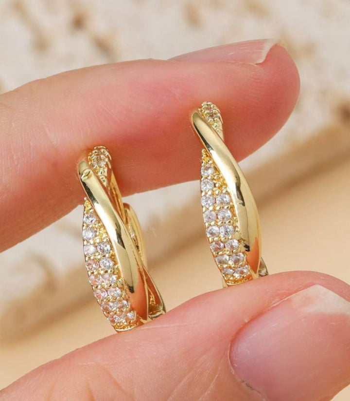 Aretes Zircon Twisted Hoop